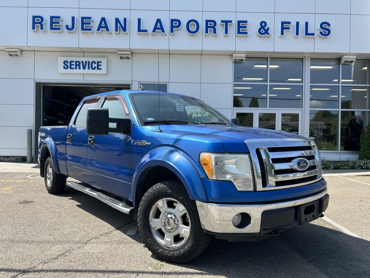 2011 Ford F-150 XLT Main Image