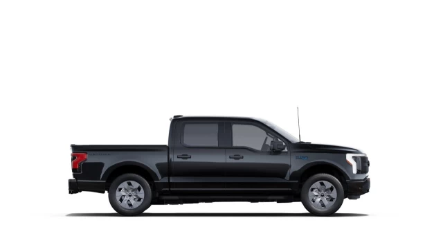 Ford F-150 Lightning Flash 4WD 2025