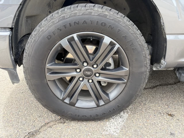 Ford F-150 LARIAT 2022
