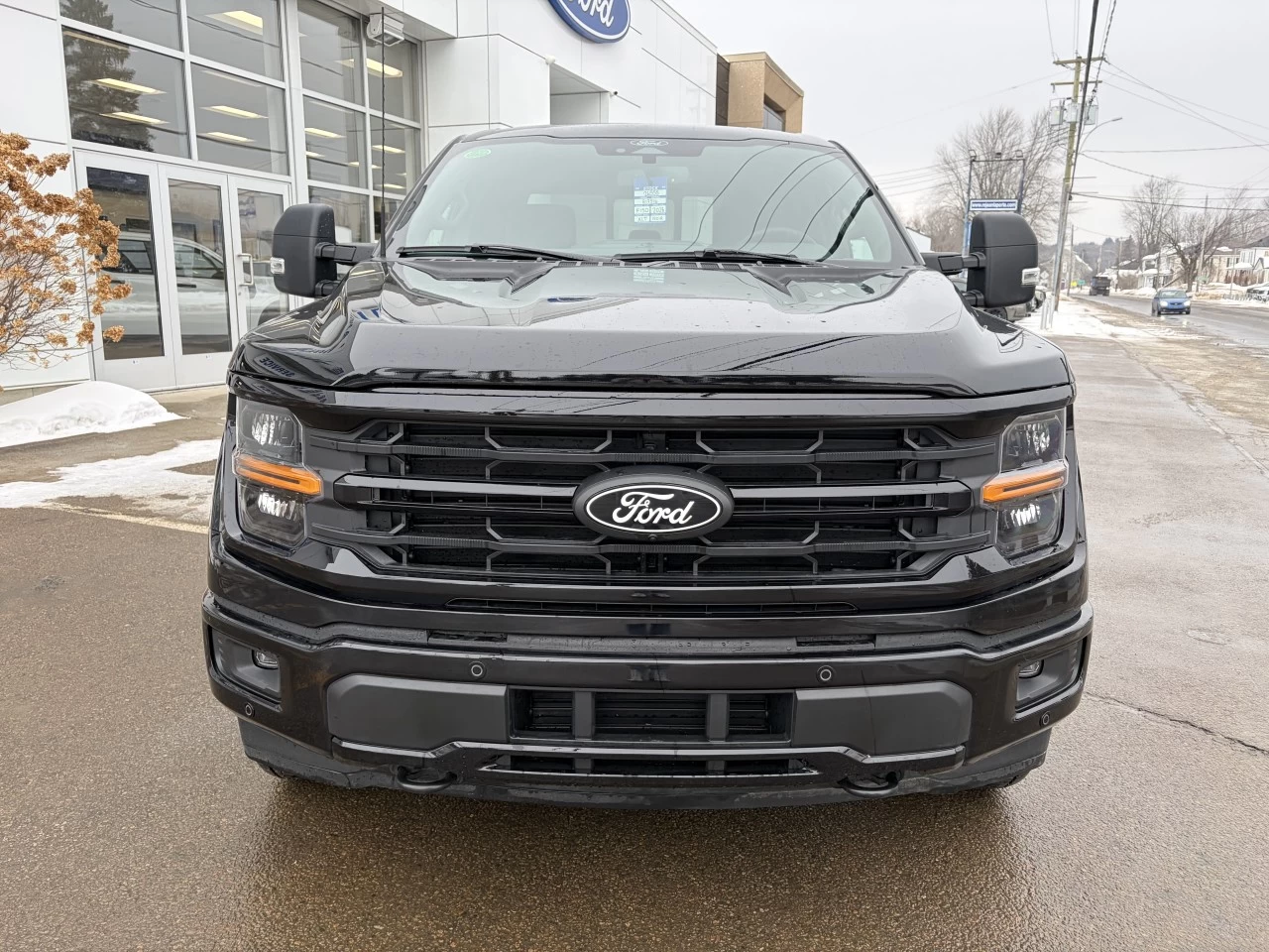 2026 Ford F-150 XLT 302A HEV ENSEMBLE REMORQUAGE SIÈGES CHAUFFANT https://www.st-norbertford.com/resize/b990ff35b810a3abc0cc817b2ca24889-1