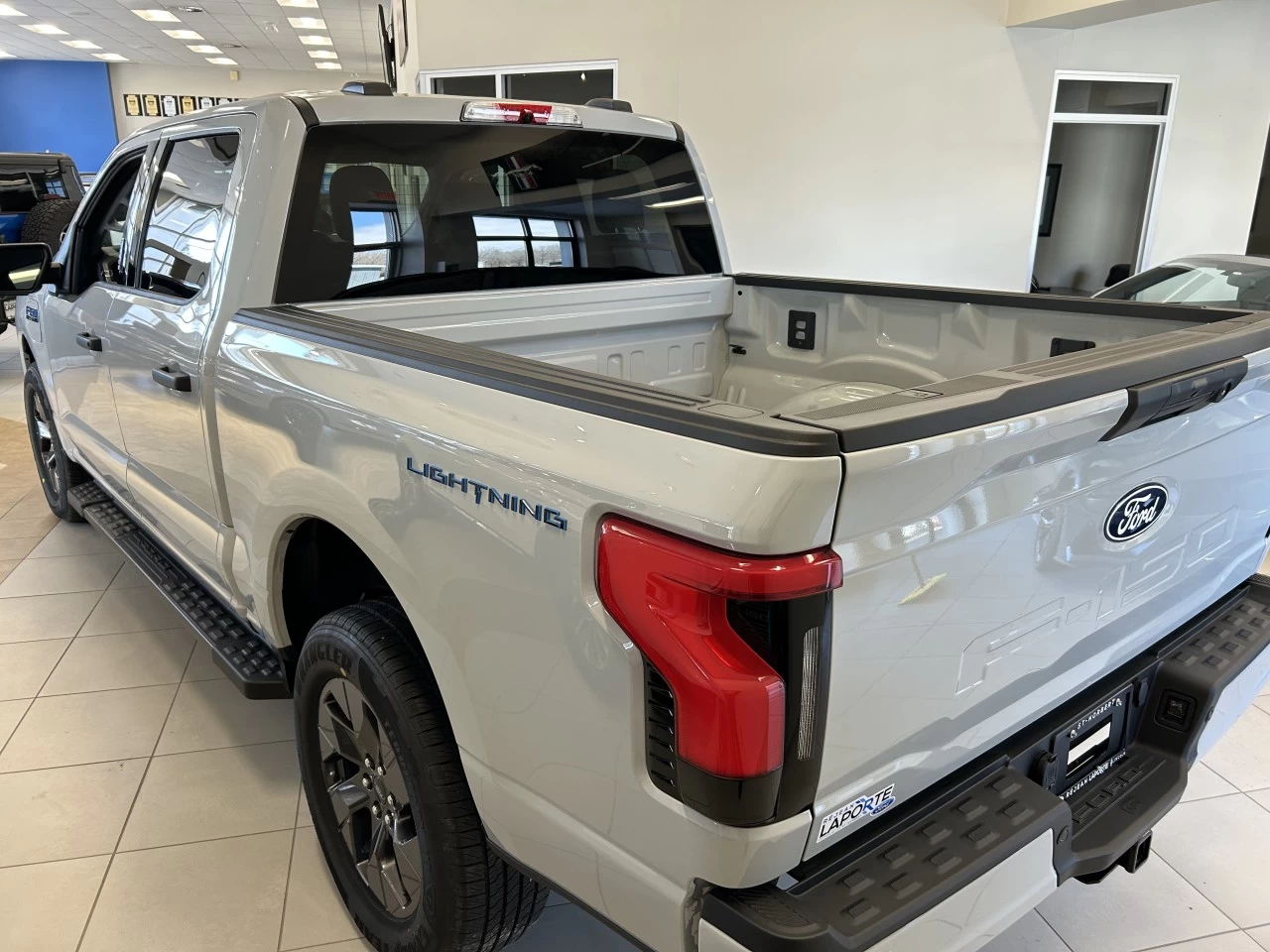 2024 Ford F-150 Lightning XLT https://www.st-norbertford.com/resize/b990ff35b810a3abc0cc817b2ca24889-1