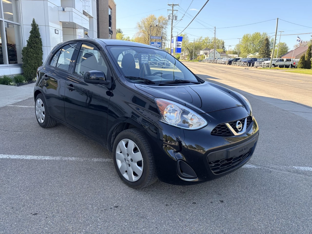 2015 Nissan Micra SV https://www.st-norbertford.com/resize/b990ff35b810a3abc0cc817b2ca24889-1
