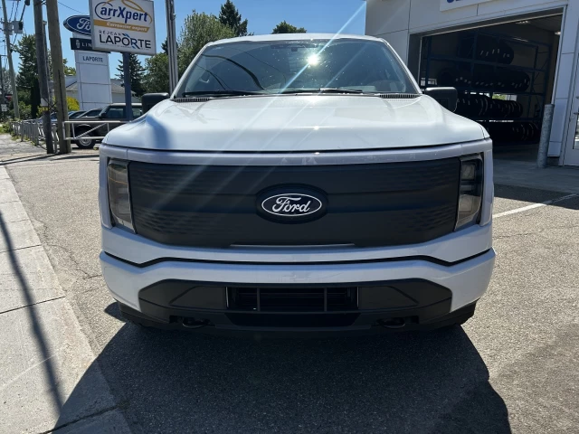 Ford F-150 Lightning XLT 2025