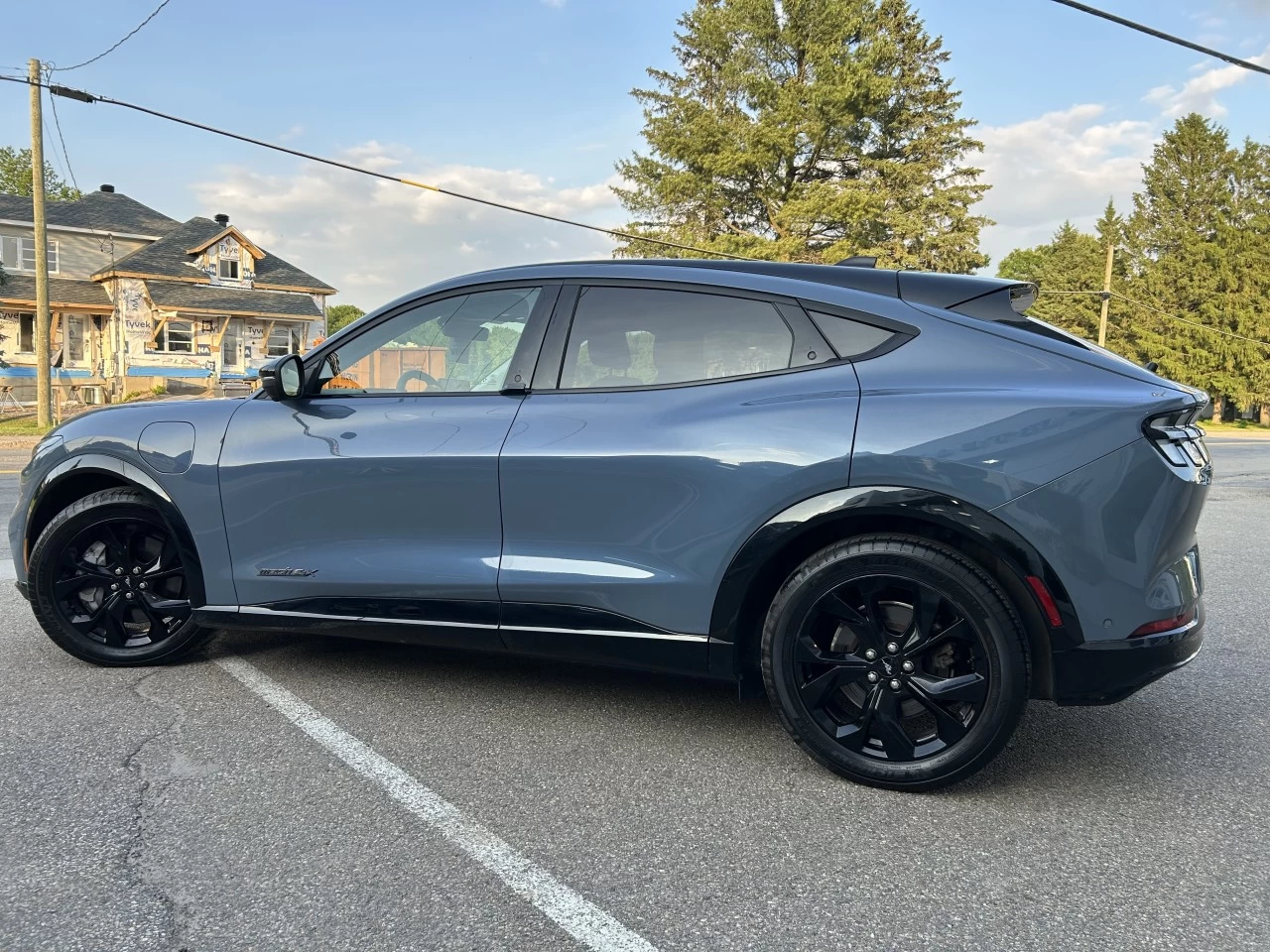 2023 Ford Mustang Mach-E Premium X-Range Image principale