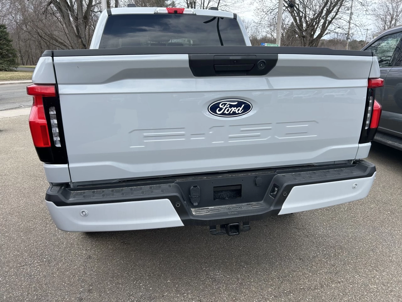2024 Ford F-150 Lightning XLT 4X4 https://www.st-norbertford.com/resize/b990ff35b810a3abc0cc817b2ca24889-1