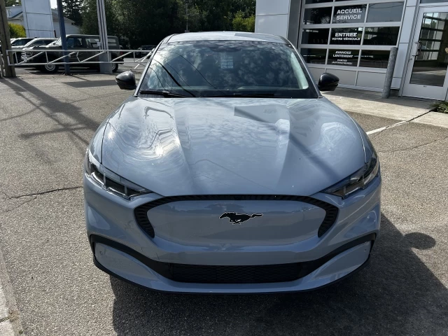 Ford Mustang Mach-E SELECT 2025