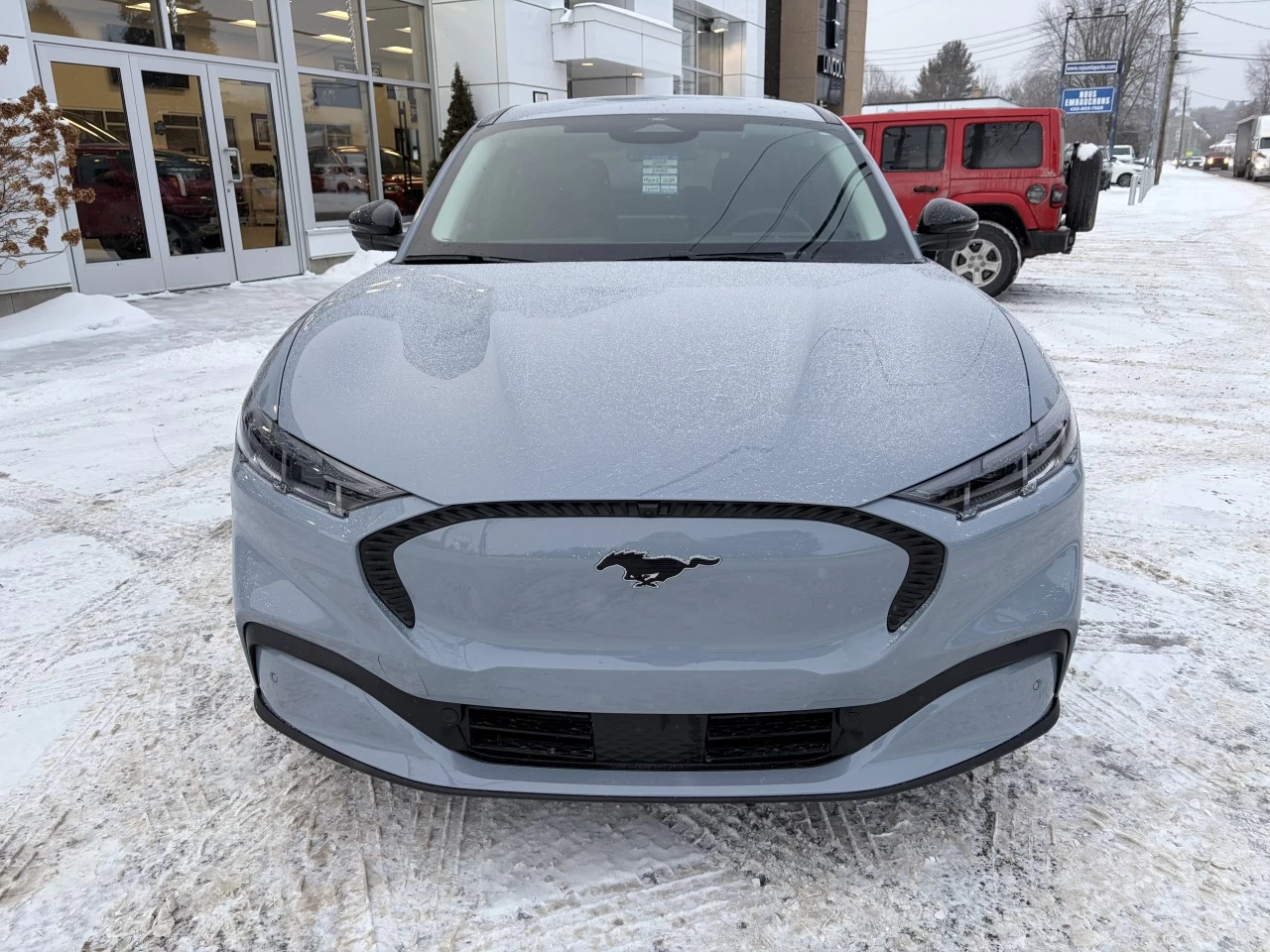 2025 Ford Mustang Mach-E SELECT https://www.st-norbertford.com/resize/b990ff35b810a3abc0cc817b2ca24889-1