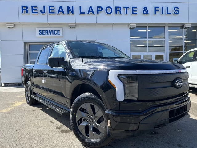 Ford F-150 Lightning Flash 4WD 2025