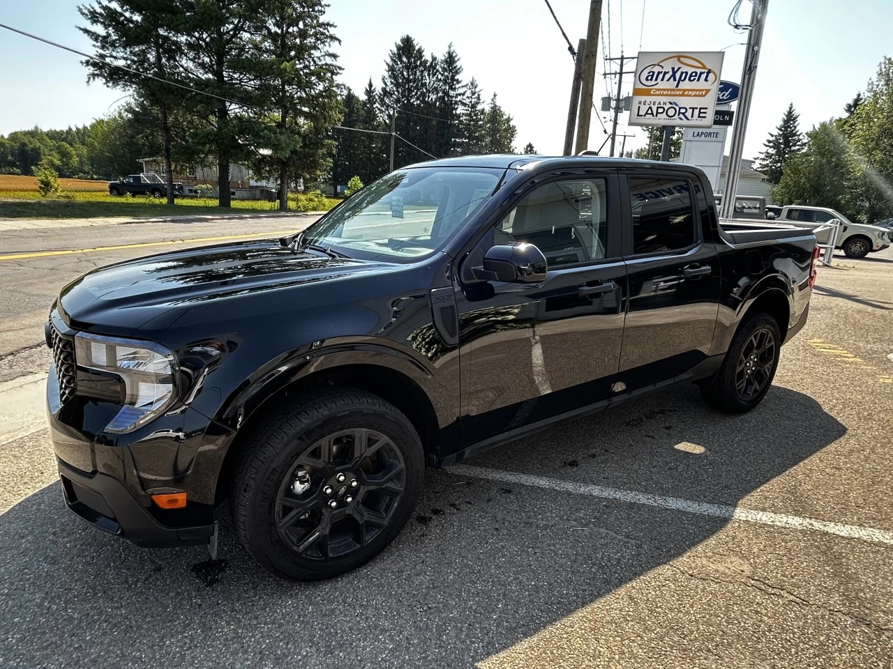 2025 Ford Maverick XLT Main Image