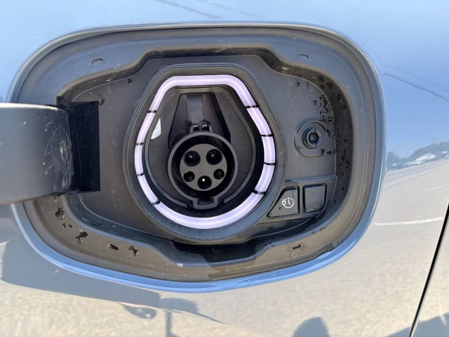 Ford Escape PHEV 2025