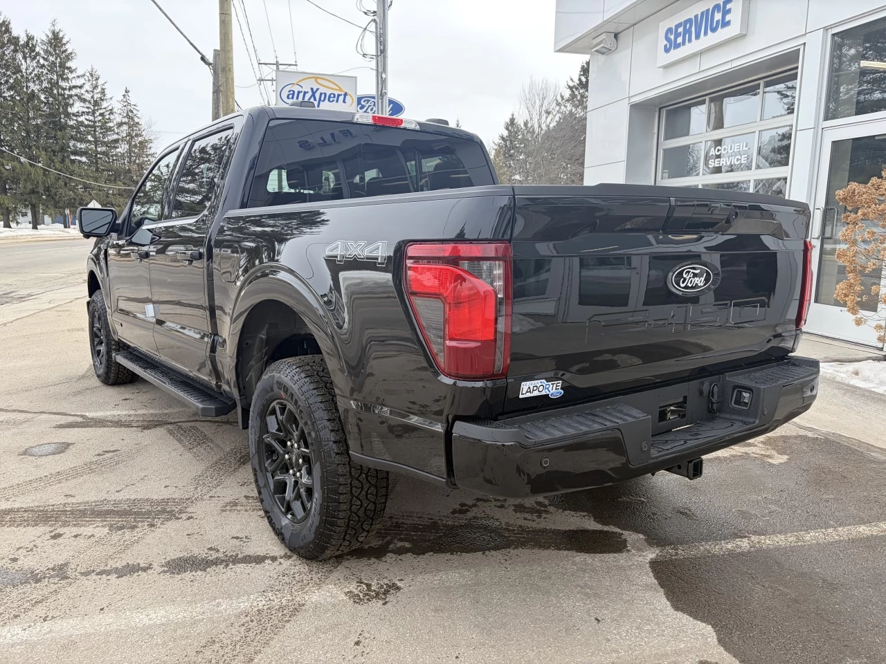 2026 Ford F-150 XLT https://www.st-norbertford.com/resize/b990ff35b810a3abc0cc817b2ca24889-1