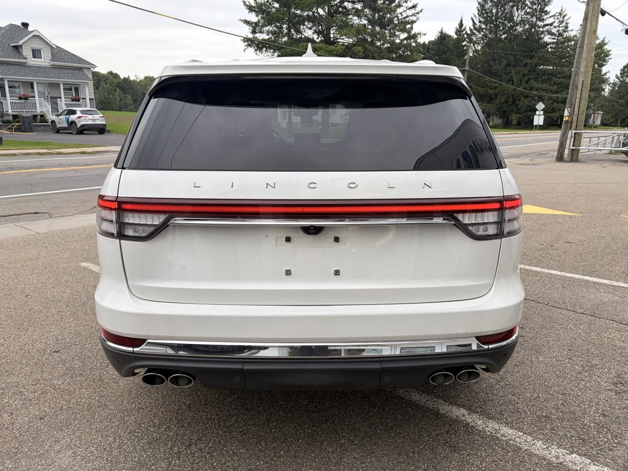 2023 Lincoln Aviator Reserve https://www.st-norbertford.com/resize/b990ff35b810a3abc0cc817b2ca24889-1