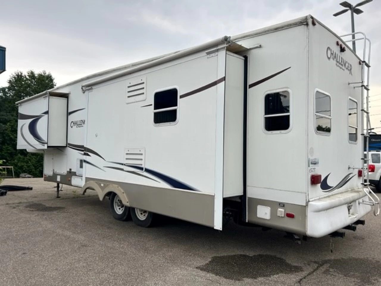 2005 Keystone Challenger TPK32 KEYSTONE CHALLENGER 32TKP Image principale