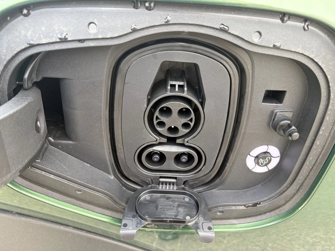 2026 Ford Mustang Mach-E SELECT 73 KWH https://www.st-norbertford.com/resize/b990ff35b810a3abc0cc817b2ca24889-1