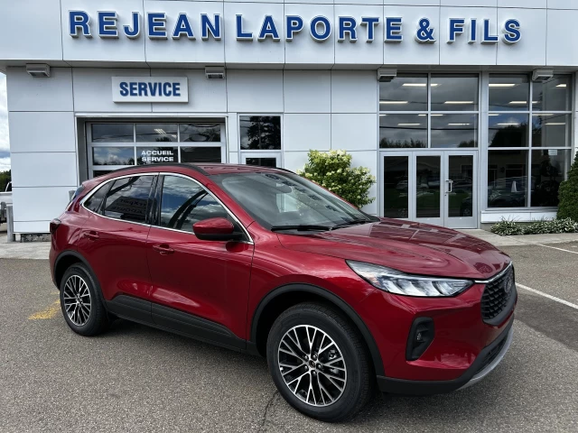 Ford Escape PHEV 2025