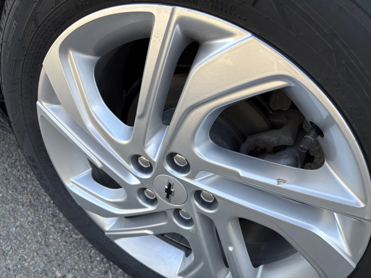 2022 Chevrolet Bolt EV  https://www.st-norbertford.com/resize/b990ff35b810a3abc0cc817b2ca24889-1