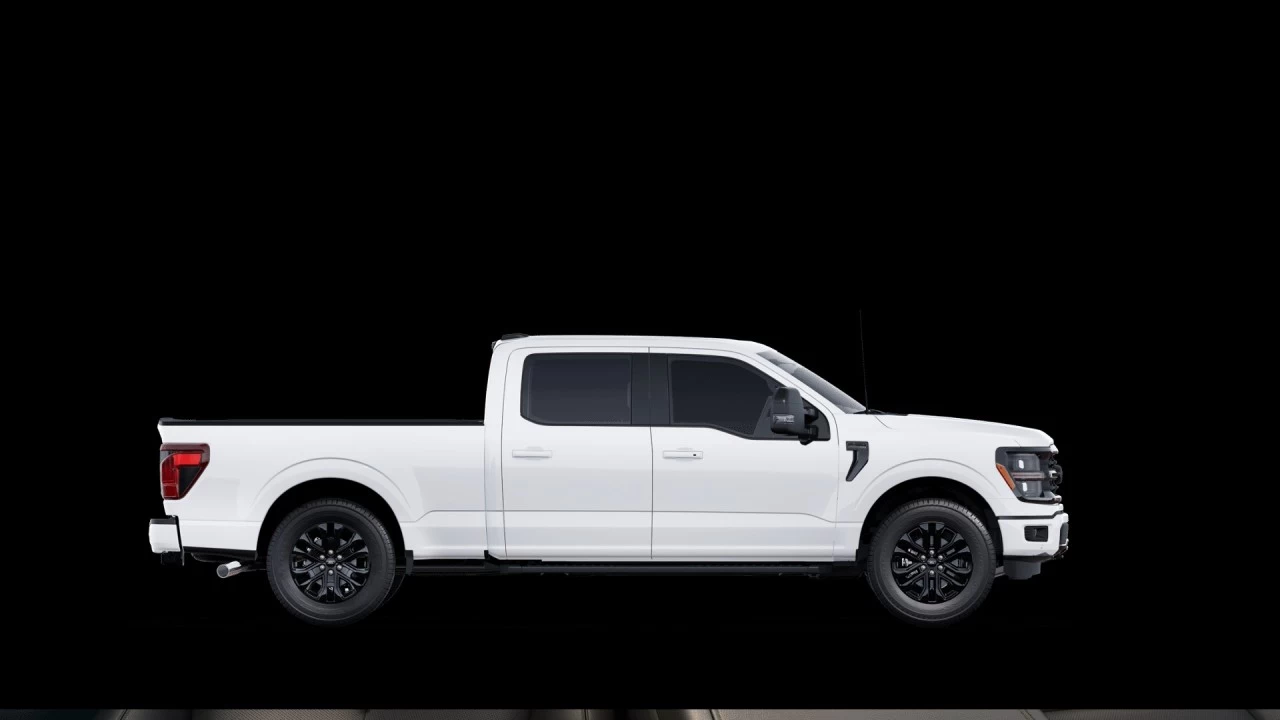 2025 Ford F-150 XLT Main Image
