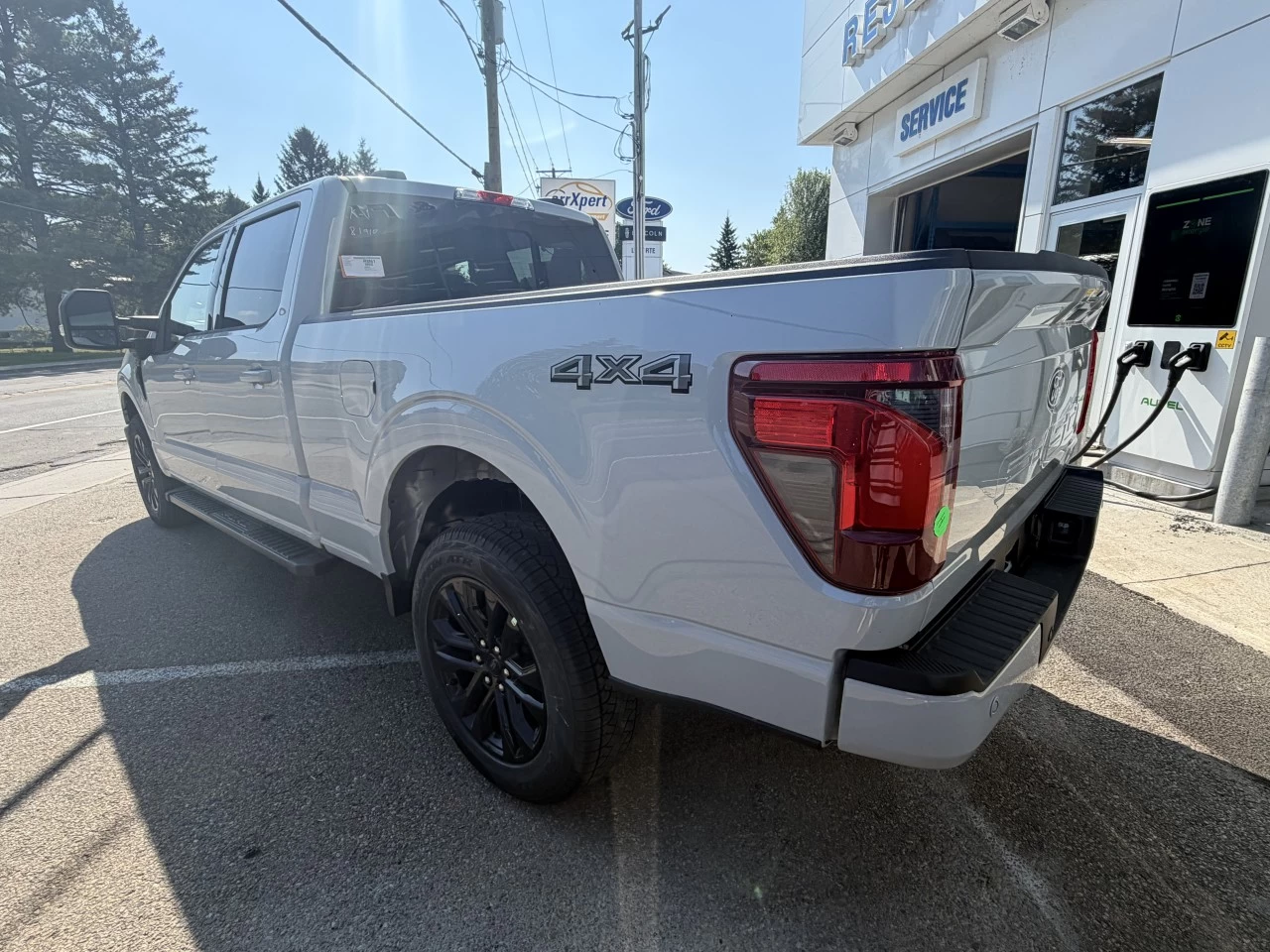2026 Ford F-150 XLT https://www.st-norbertford.com/resize/b990ff35b810a3abc0cc817b2ca24889-1