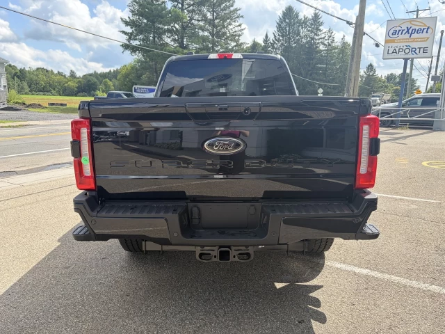 Ford F-250 Super Duty XLT 4X4 V8 DIESEL CREW CAB 2026