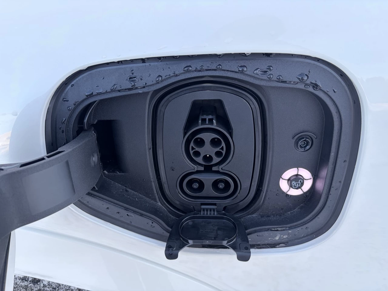 2025 Ford Mustang Mach-E PREMIUM EXTENDED BATTERY TOIT PANORAMIQUE https://www.st-norbertford.com/resize/b990ff35b810a3abc0cc817b2ca24889-1