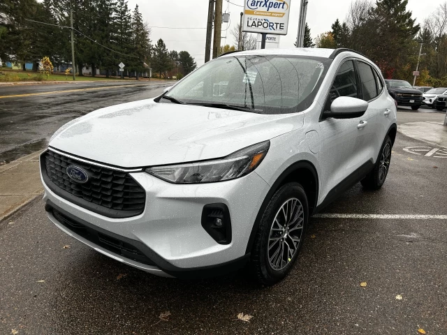 Ford Escape PHEV 2026
