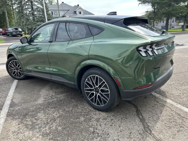 Ford Mustang Mach-E PREMIUM AWD 2025