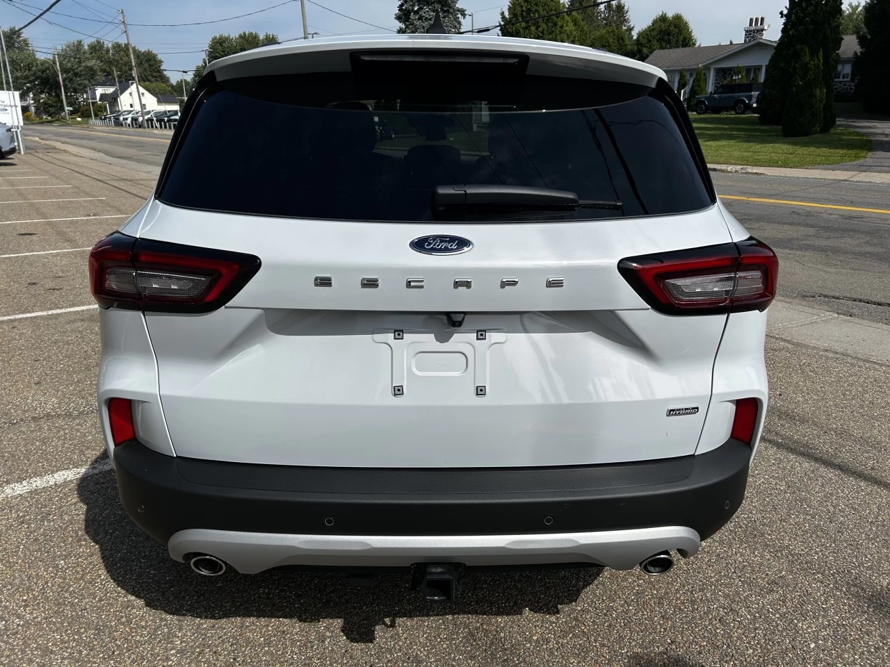 2025 Ford Escape PHEV https://www.st-norbertford.com/resize/b990ff35b810a3abc0cc817b2ca24889-1