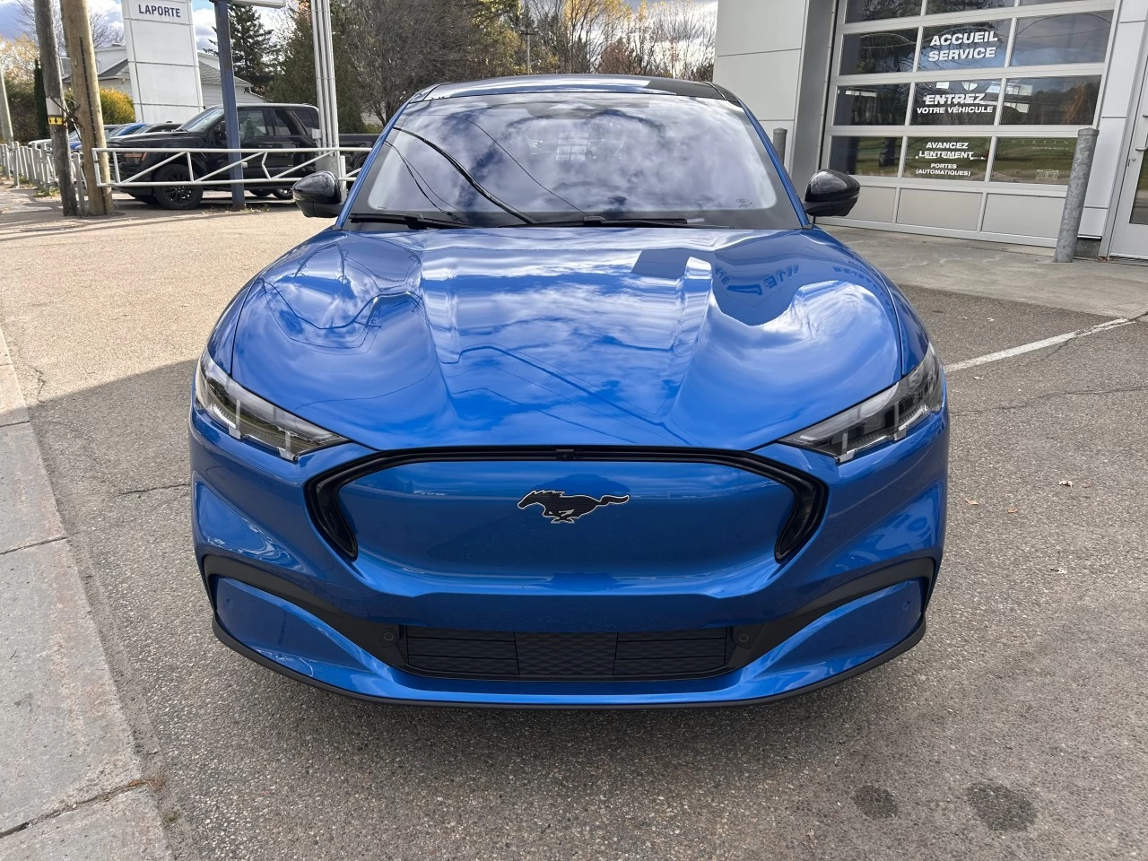 2025 Ford Mustang Mach-E PREMIUM AWD Main Image