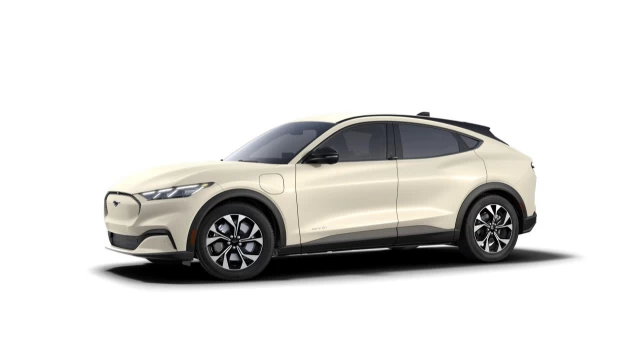 Ford Mustang Mach-E PREMIUM AWD 2025