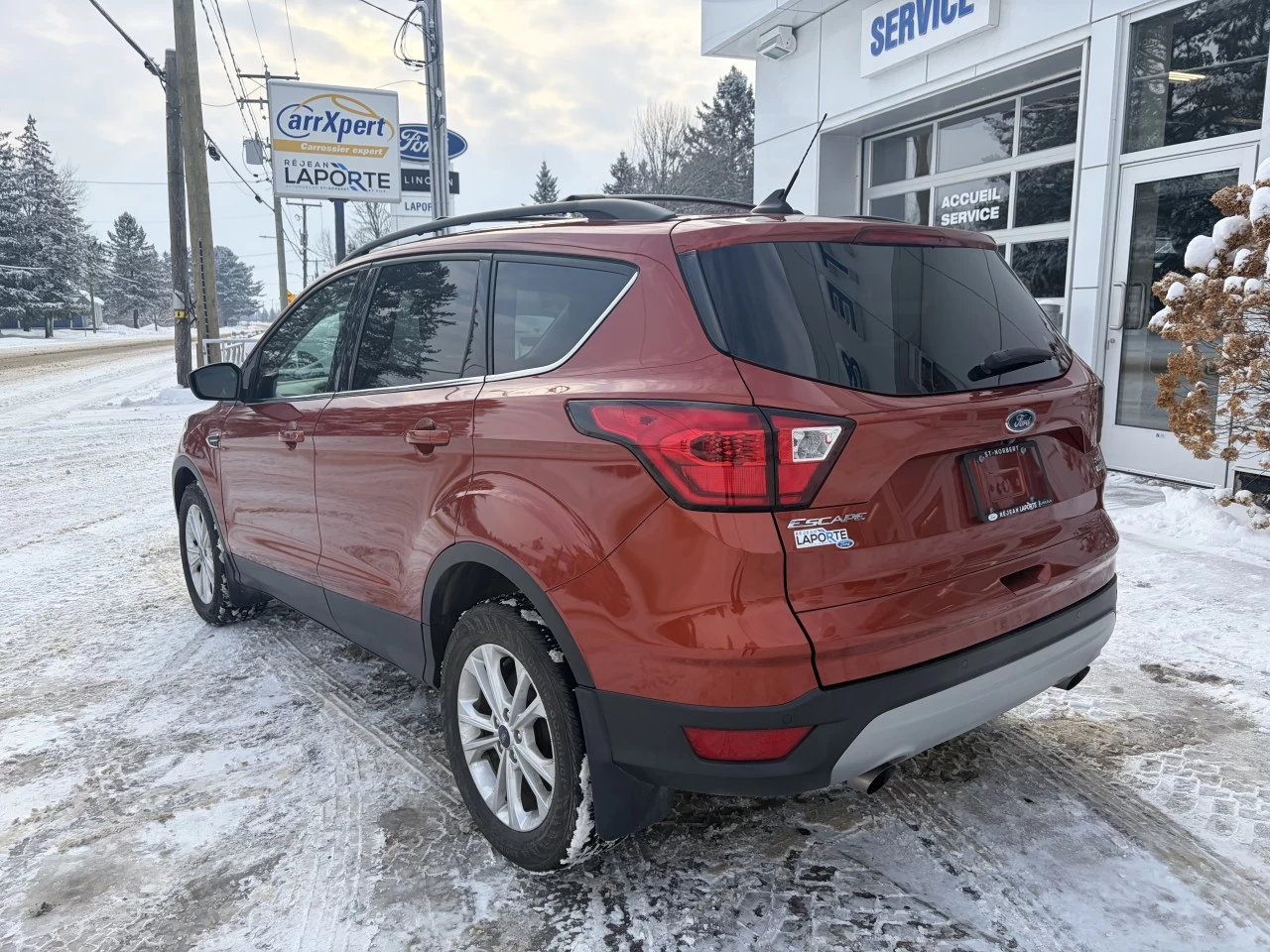 2019 Ford Escape SEL AWD CUIR CAMÉRA DE RECUL SIÈGES AVANT CHAUFFANT APPLE CARPLAY/ANDROID AUTO https://www.st-norbertford.com/resize/b990ff35b810a3abc0cc817b2ca24889-1