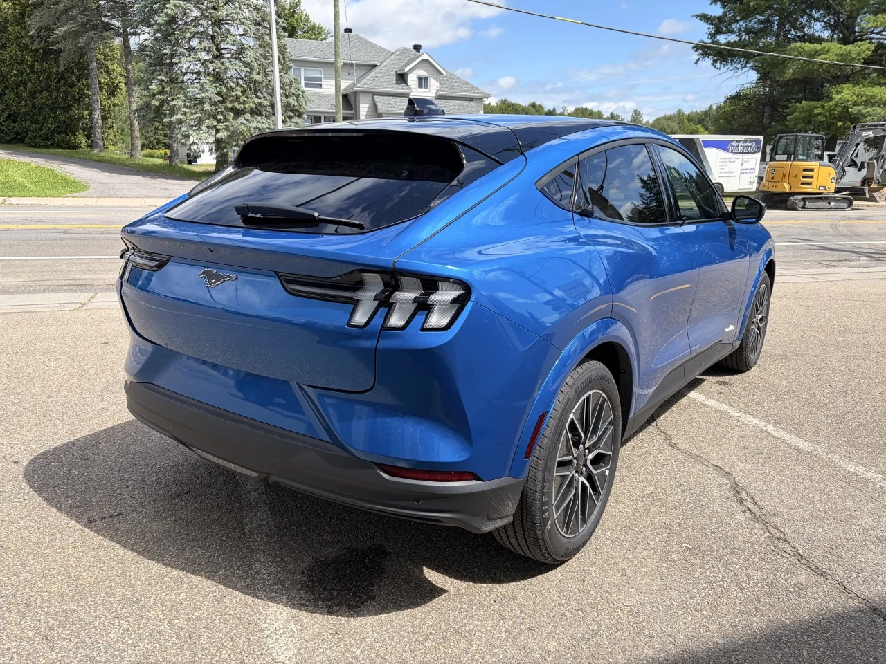 2026 Ford Mustang Mach-E PREMIUM https://www.st-norbertford.com/resize/b990ff35b810a3abc0cc817b2ca24889-1