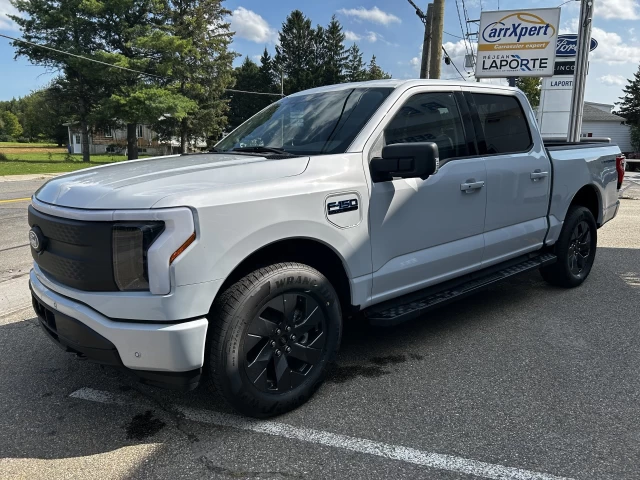 Ford F-150 Lightning FLASH 2025