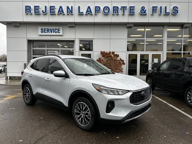 Ford Escape PHEV 2026