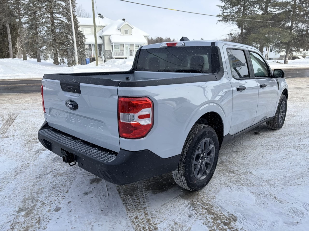 2026 Ford Maverick XLT https://www.st-norbertford.com/resize/b990ff35b810a3abc0cc817b2ca24889-1