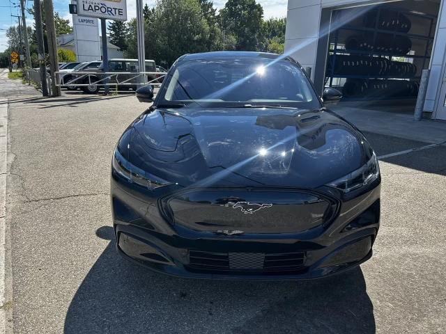 Ford Mustang Mach-E PREMIUM AWD 2025