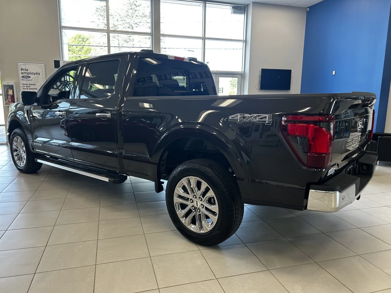 2024 Ford F-150 XLT Main Image