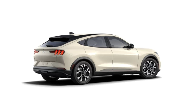 Ford Mustang Mach-E PREMIUM AWD 2025