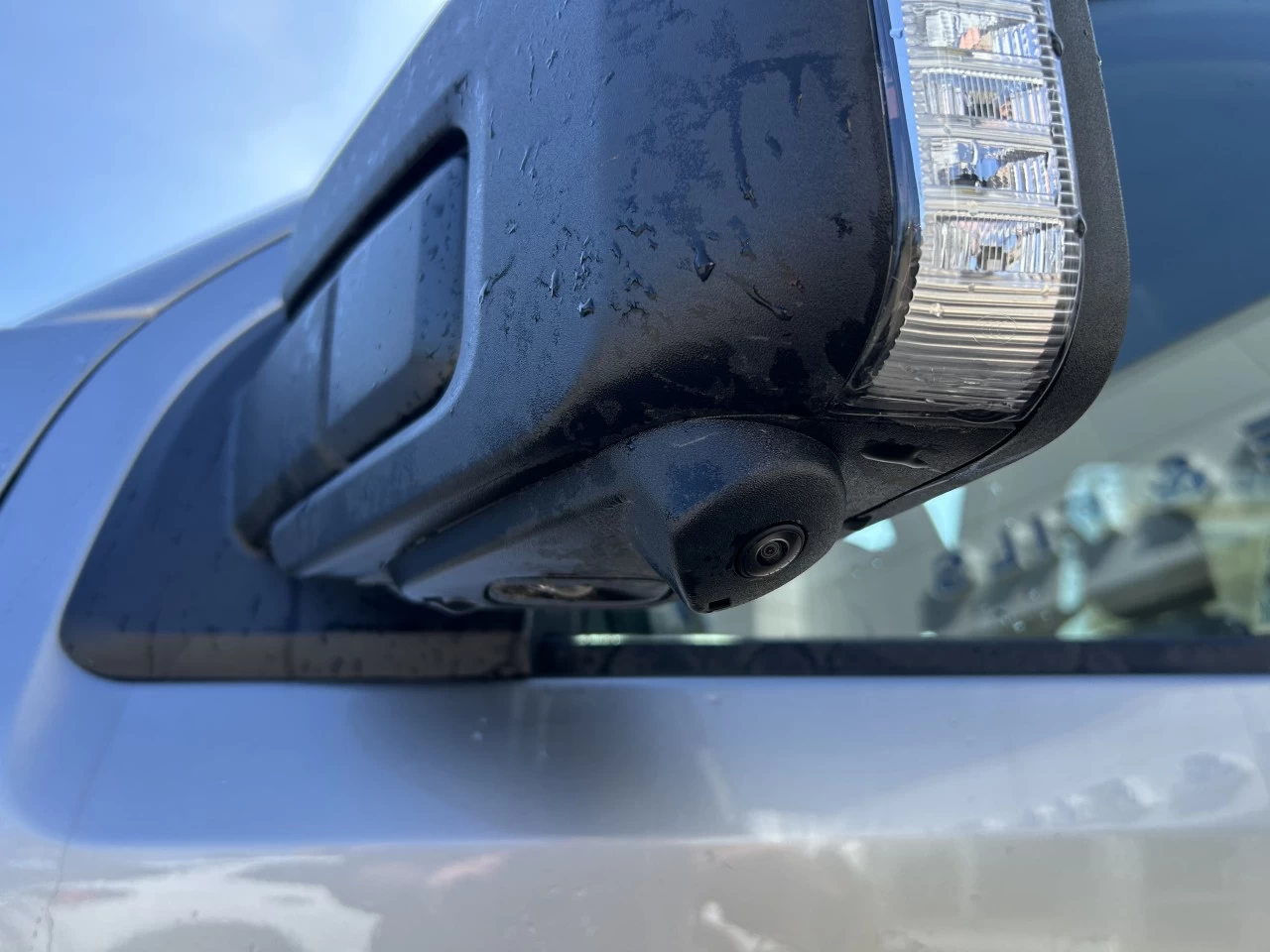 2025 Ford F-150 Lightning FLASH https://www.st-norbertford.com/resize/b990ff35b810a3abc0cc817b2ca24889-1