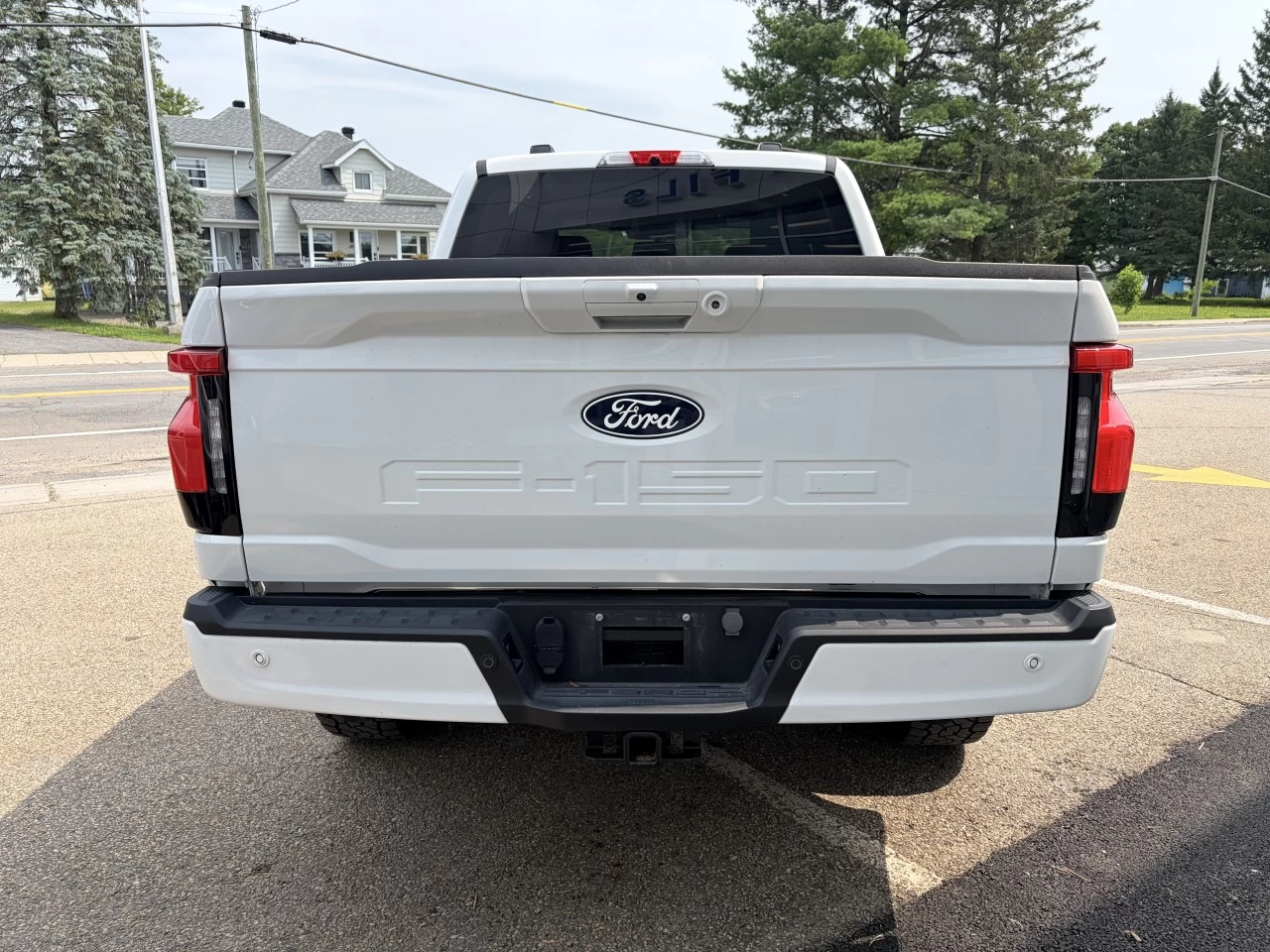 2024 Ford F-150 Lightning FLASH 4X4 SUPERCREW EXTENDED BATTERY RANGE https://www.st-norbertford.com/resize/b990ff35b810a3abc0cc817b2ca24889-1