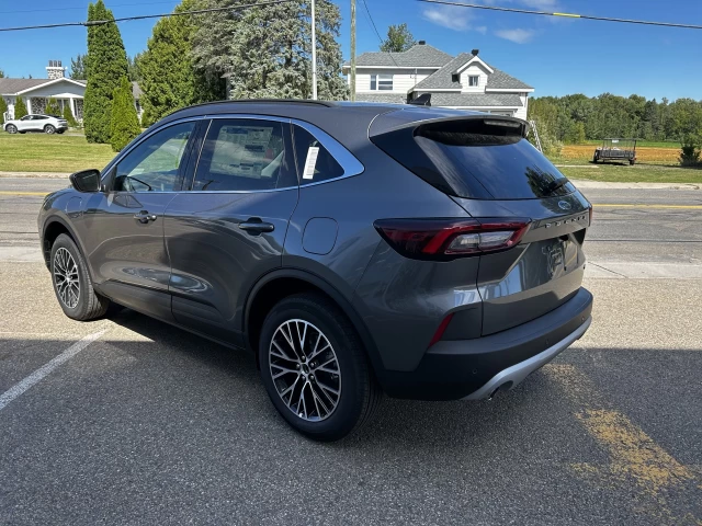 Ford Escape PHEV 2025