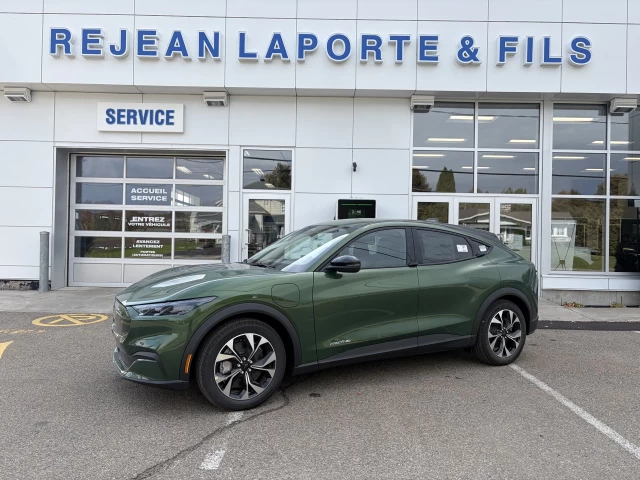 Ford Mustang Mach-E SELECT 73 KWH 2026