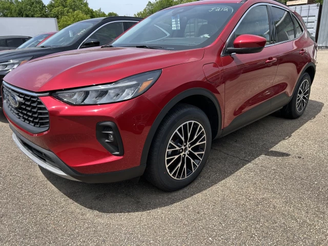 Ford Escape PHEV FWD 2025