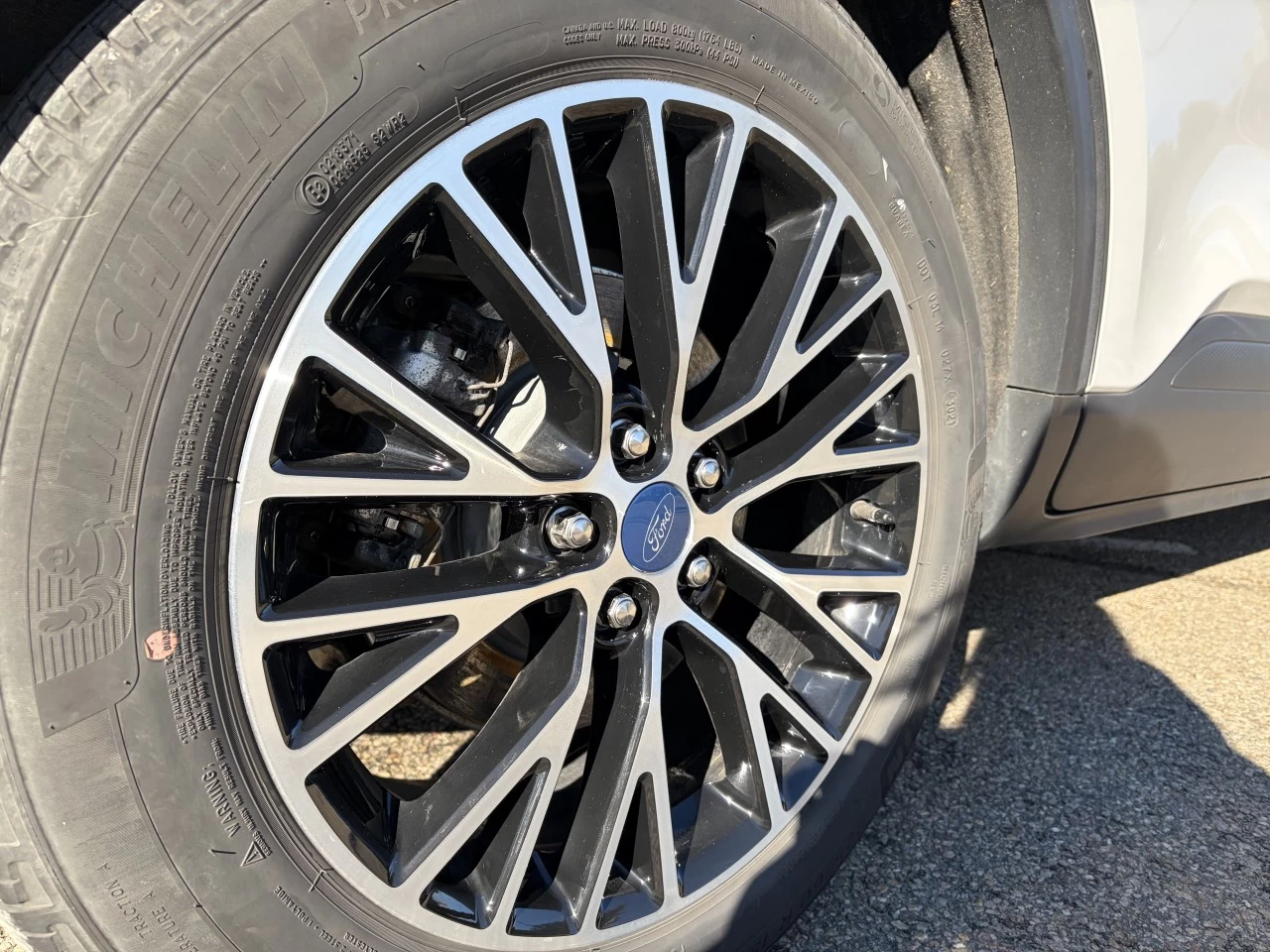 2021 Ford Escape SE Plug-In Hybrid Image principale