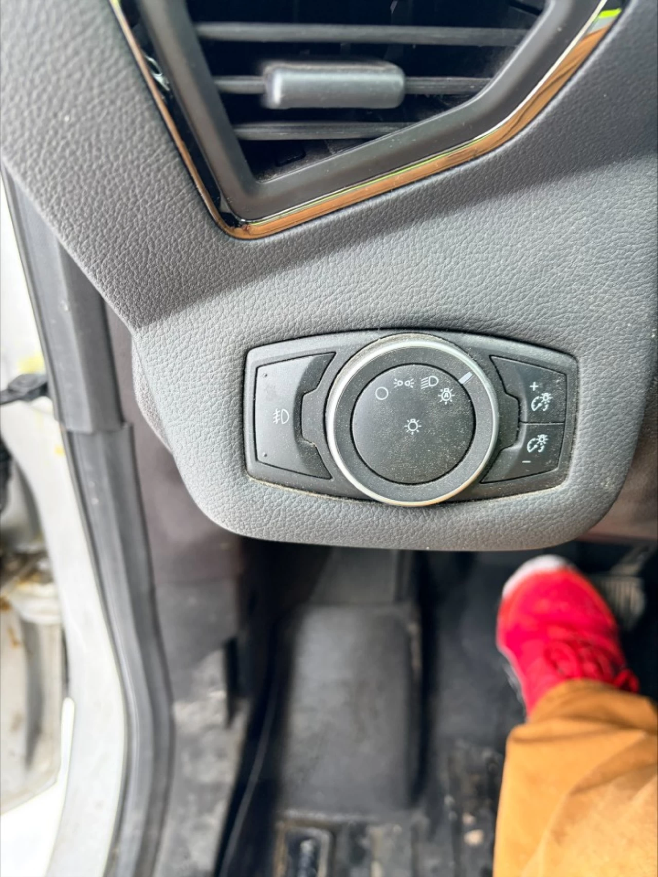 2015 Ford Escape Titanium Main Image