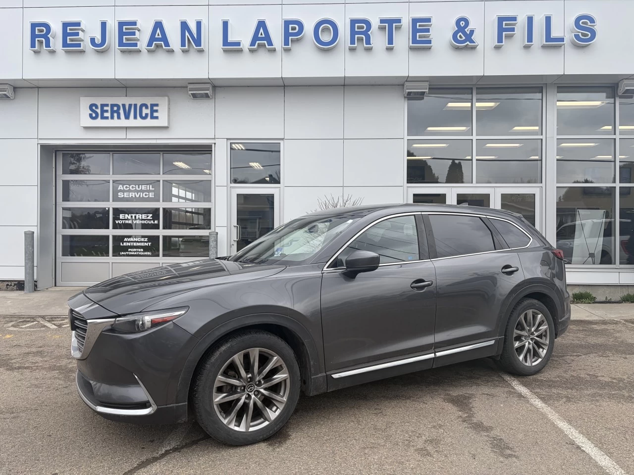 2016 Mazda CX-9 Signature https://www.st-norbertford.com/resize/b990ff35b810a3abc0cc817b2ca24889-1