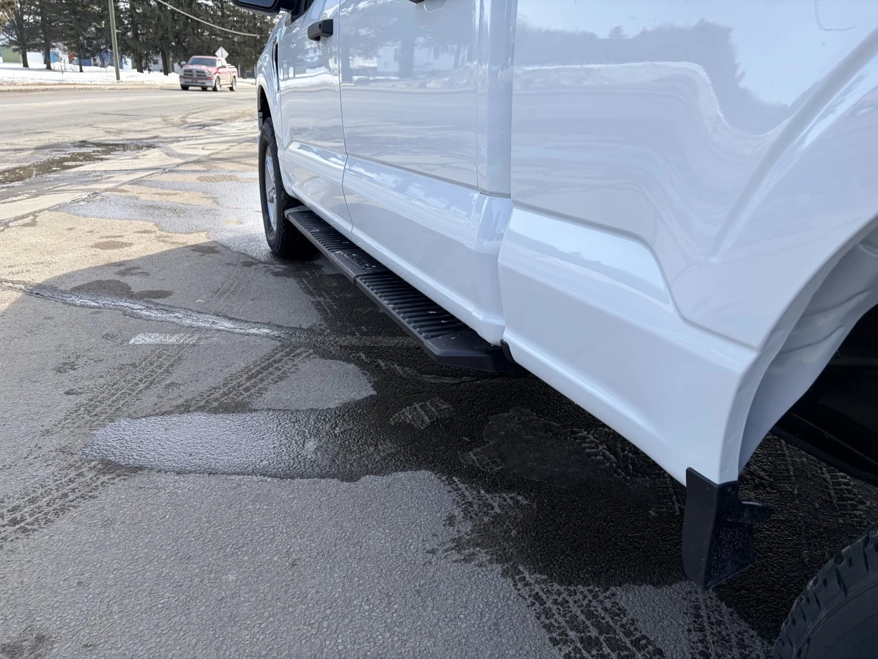 2026 Ford F-150 XLT 300A https://www.st-norbertford.com/resize/b990ff35b810a3abc0cc817b2ca24889-1