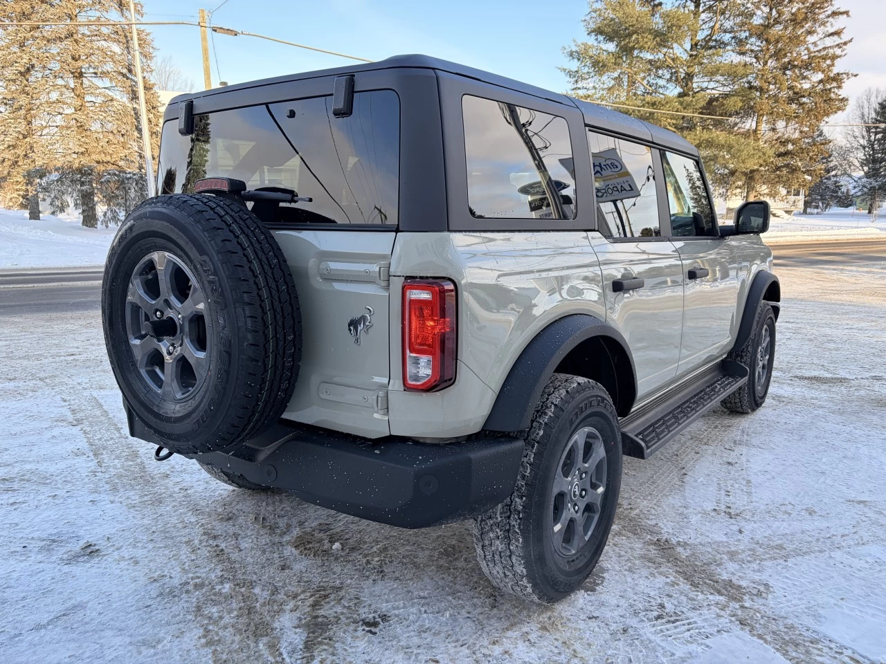 2026 Ford Bronco Big Bend https://www.st-norbertford.com/resize/b990ff35b810a3abc0cc817b2ca24889-1