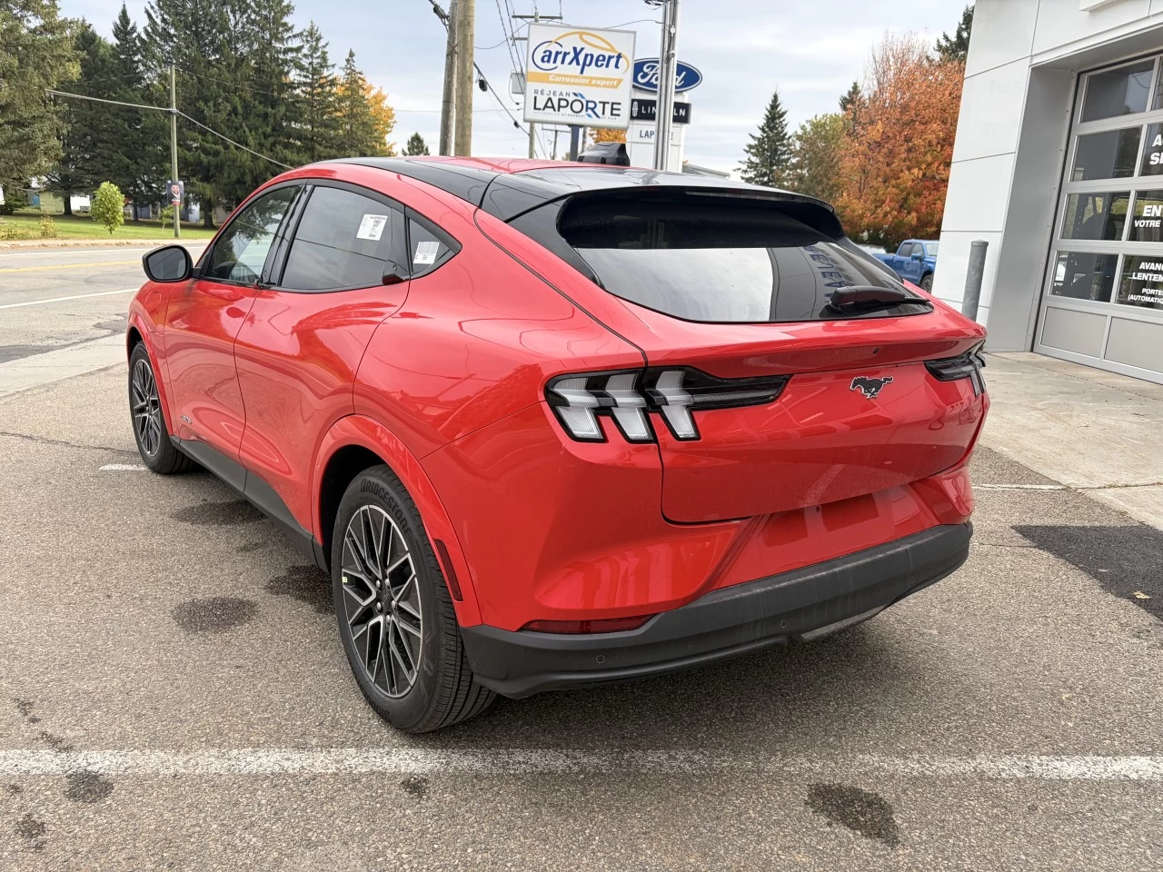 2026 Ford Mustang Mach-E PREMIUM 88 KWH 300A https://www.st-norbertford.com/resize/b990ff35b810a3abc0cc817b2ca24889-1