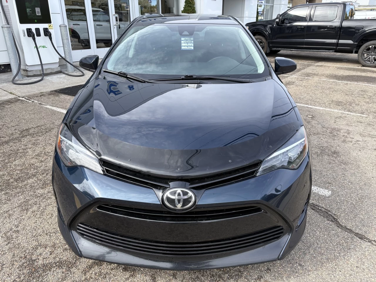 2018 Toyota Corolla LE Main Image