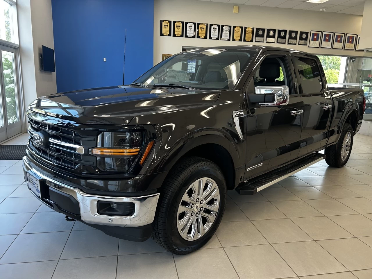 2024 Ford F-150 XLT Main Image